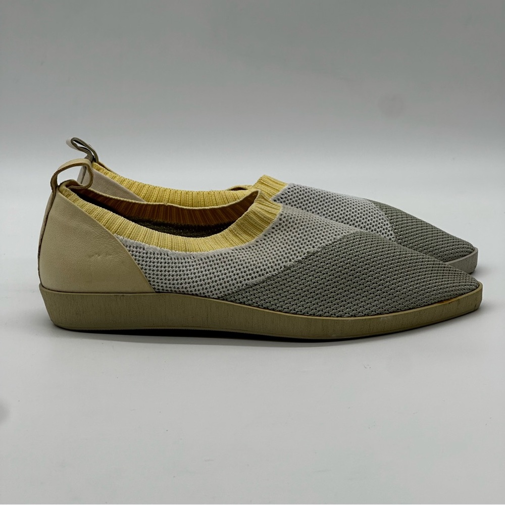 Coclico Sneakers . Size 7